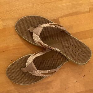 Sperry Parotfish flip-flop